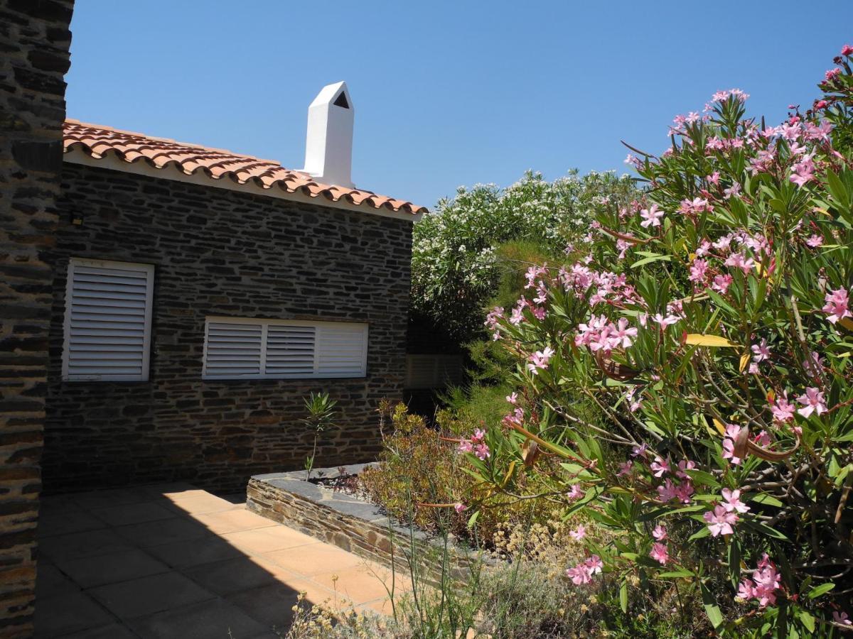Tranquilos Estudios Cerca De La Playa Cadaques Exterior photo