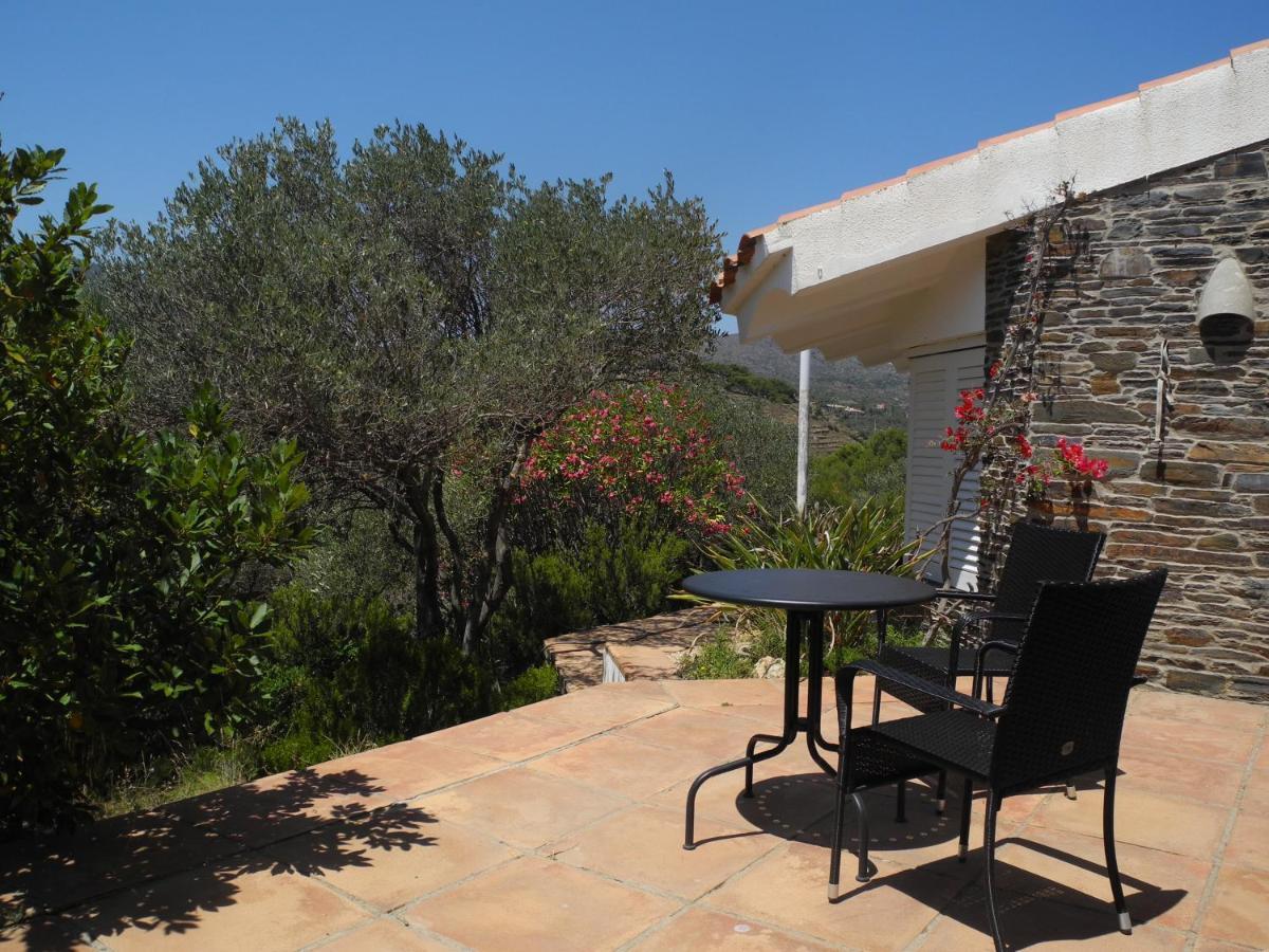 Tranquilos Estudios Cerca De La Playa Cadaques Exterior photo